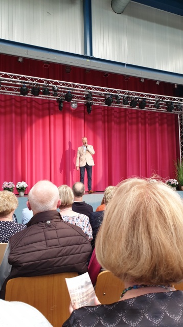 ../fotos/theater_ostrhauderfehn_2019/2019-05-24 19.30.34.jpg